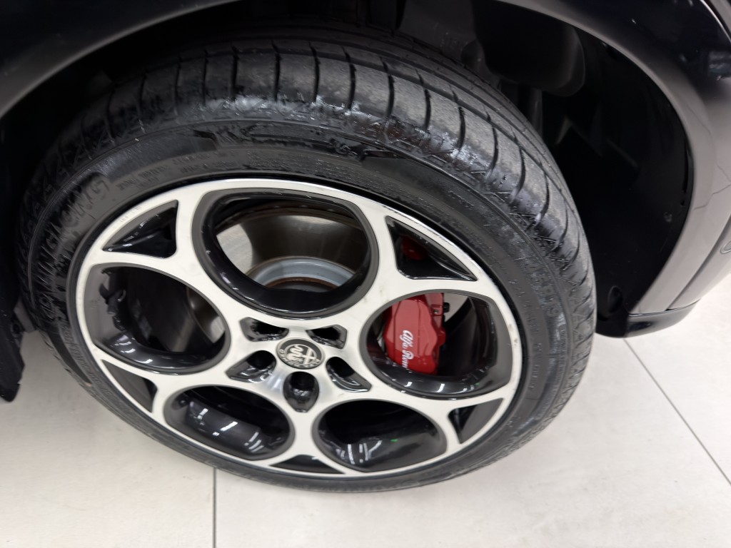 ALFA ROMEO TONALE PLUG IN HYBRID Q4 VELOCE TETTO APRIBILE